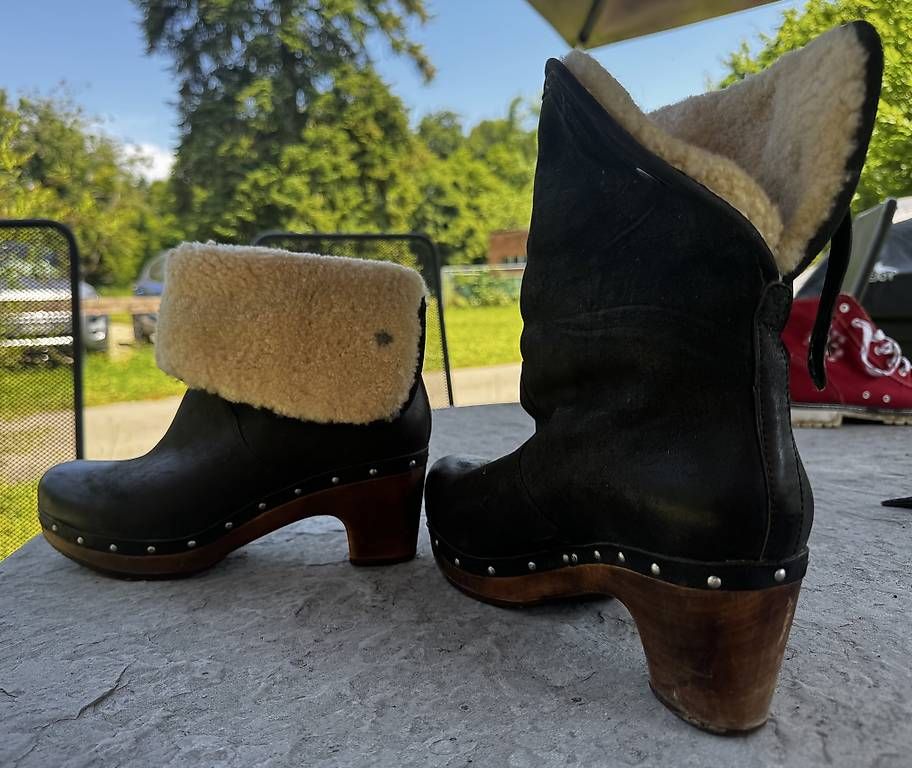 Scarpe da donna: Ugg Winterstiefel  – Usato da Möhlin venduto da Gh0