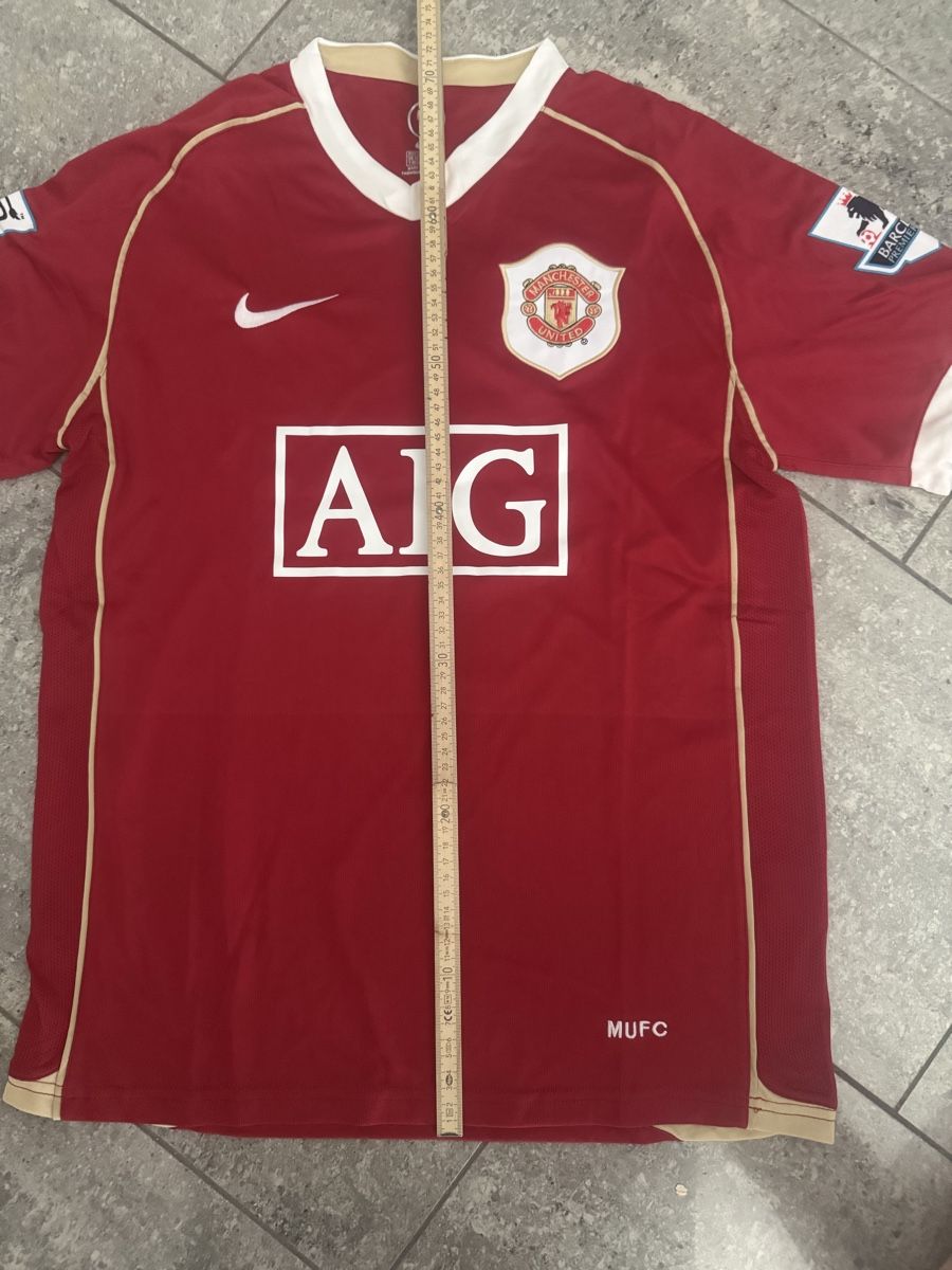 Manchester United Leibchen & Hosen: Manchester United Trikot  – Neu und originalverpackt aus Allschwil von ale_99l7 1