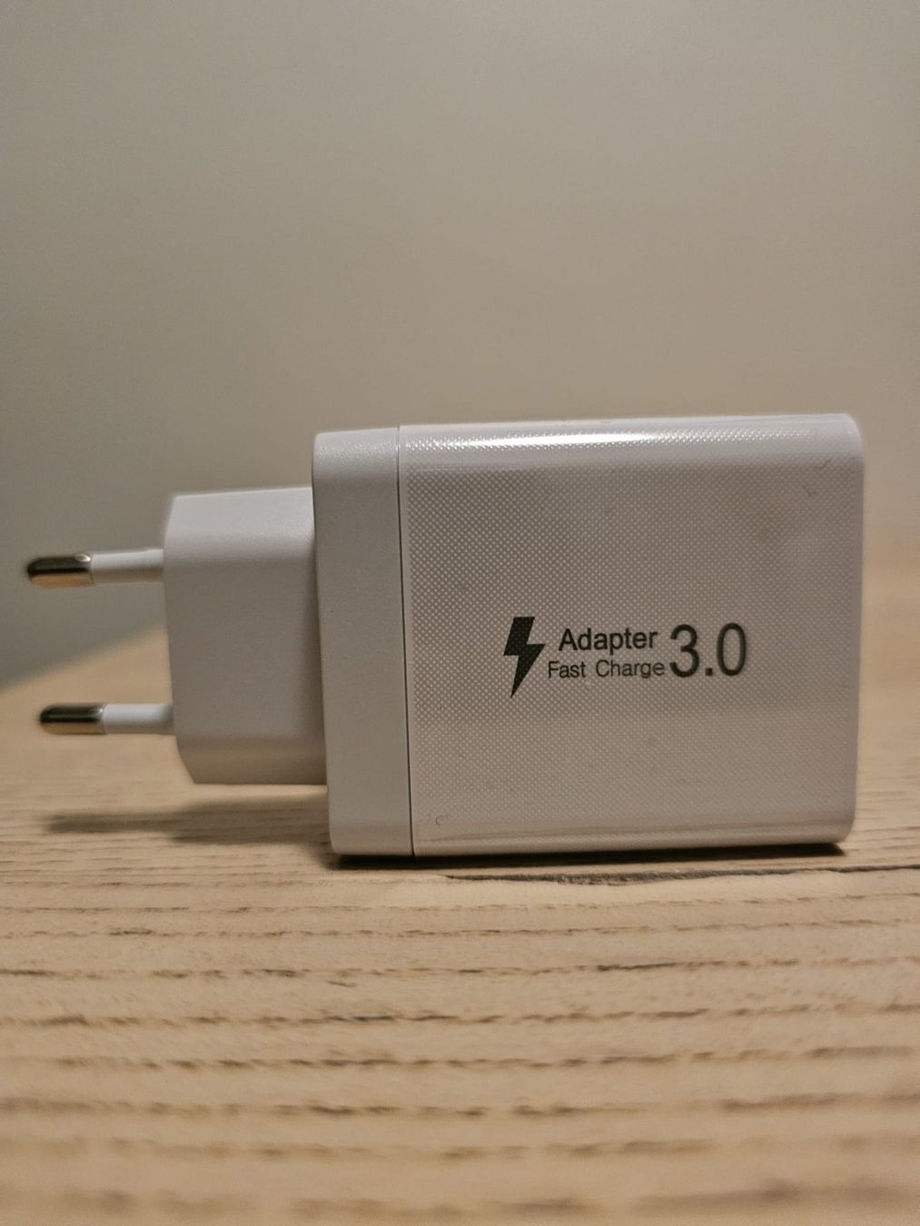 Ladegeräte: Chargeur rapide 4 sorties USB&USB-C +câble USB-C neuf! – Neu und originalverpackt aus Vernier von djoulelatouffe 4