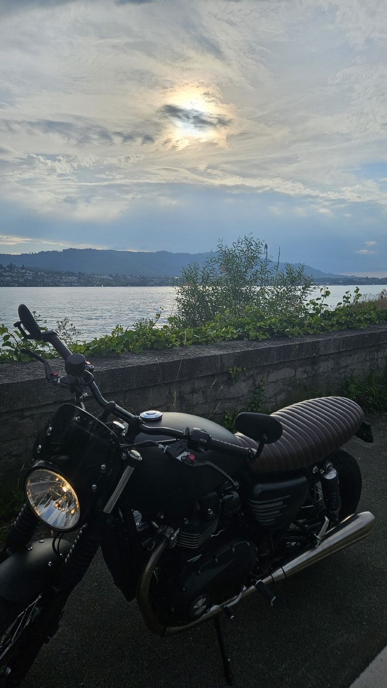 Triumph Strada: Triumph Speed Twin 900 – Usato da Zürich venduto da vso_76mz 6