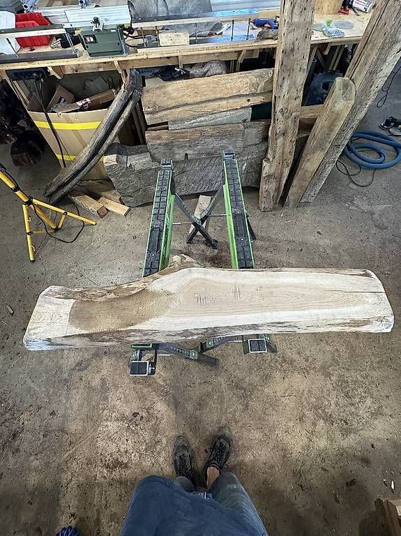 Articoli in legno: Massive Eichenbohle mit Naturkante – Usato da Breitenbach venduto da kaufmann-j 2