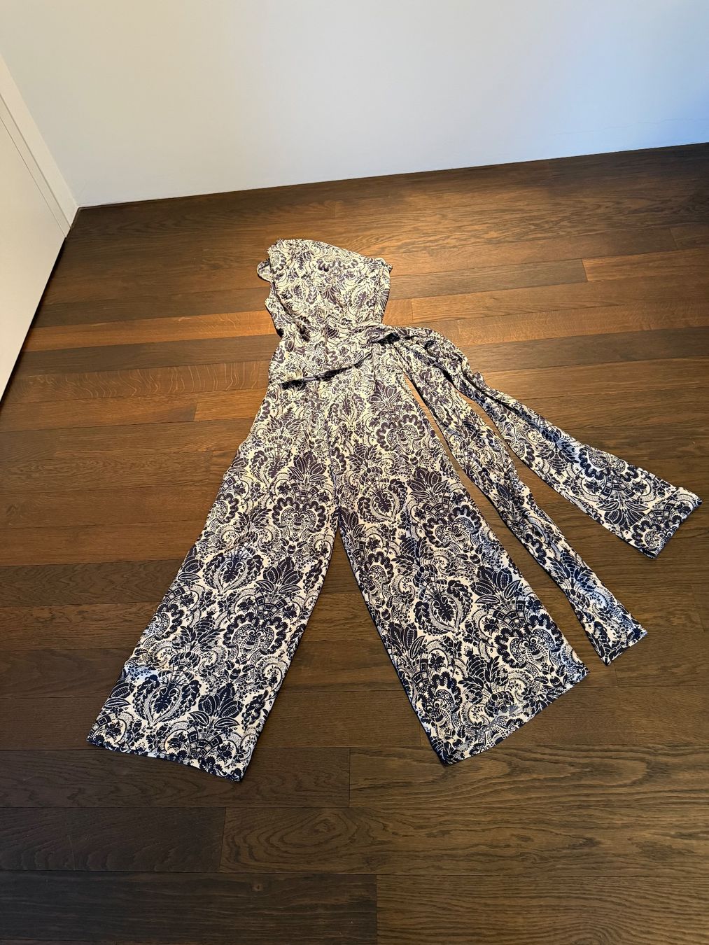 Tute: Manzoni 24 Jumpsuit Gr. 32 – Nuovo (secondo la descrizione) da Balzers venduto da Lissi57 7