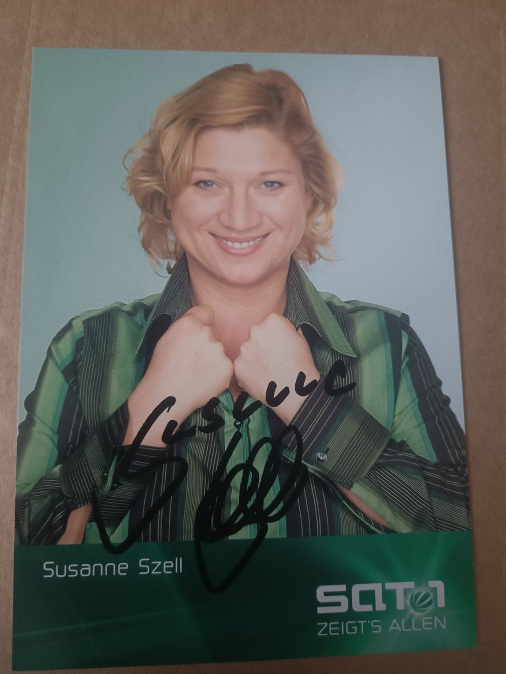 Autografi: Susanne Szell - handsigniert – Usato da Menziken venduto da Autogramme