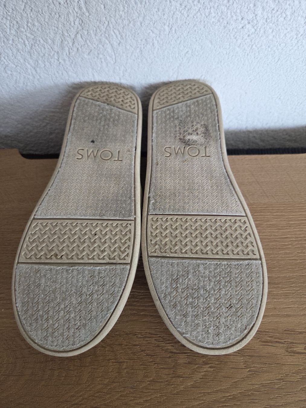 Toms Schuhe für Mädchen: Ballerina TOMS 13.5Y Gr.31 – Gebraucht aus Zollbrück von Huki1 3