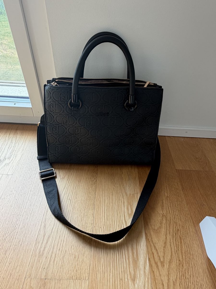 Liu Jo Taschen für Damen: Elegante große schwarze Liu Jo Tasche – Neu (gemäss Beschreibung) aus Zollikerberg von out_w2lt 1