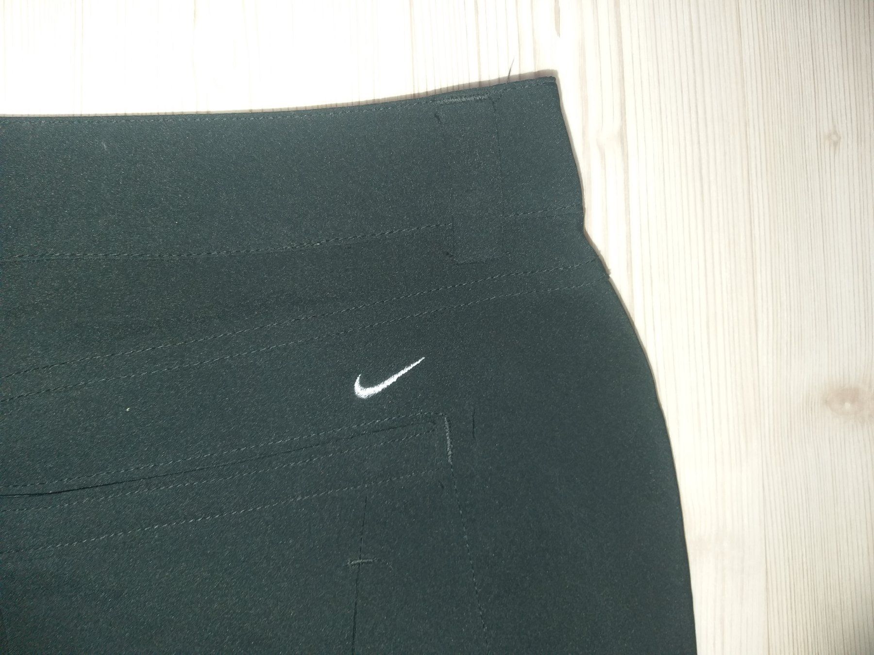 Nike Hosen: NIKE  Pantalon/Hose  Taille / Grosse 44 – Gebraucht aus Cossonay-ville von Super-Price-Quality 5