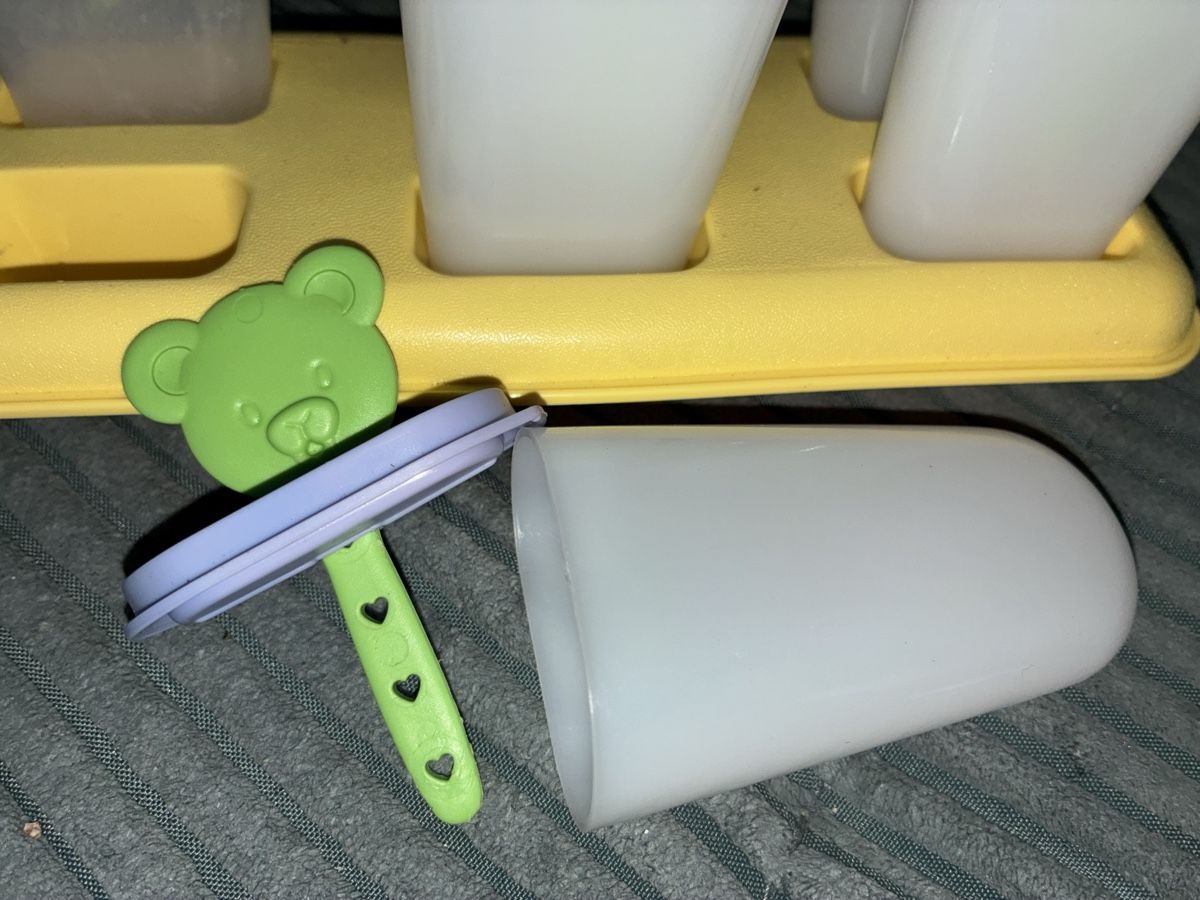 Tupperware Contenitori & Simili: Tupperwar Glaceform Kinder Bärenform 6er Set neu! – Nuovo (secondo la descrizione) da Oberrüti venduto da Jomaru 1