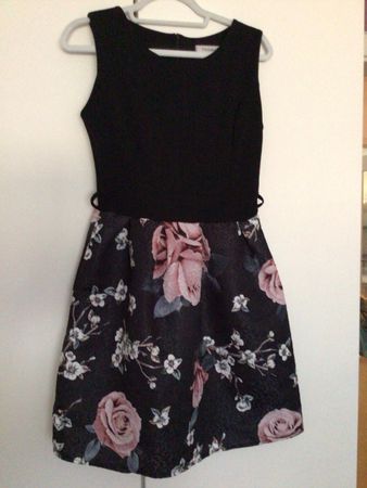 Schönes Ballonkleid Gr.M