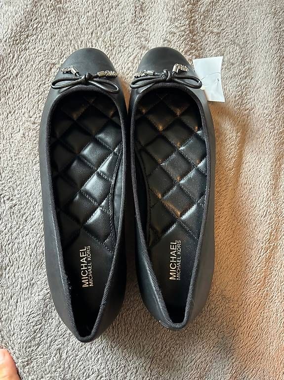Scarpe da donna: Michael Kors Ballerina schwarz  – Nuovo e nell'imballaggio originale da Küttigen venduto da san_2x92 1