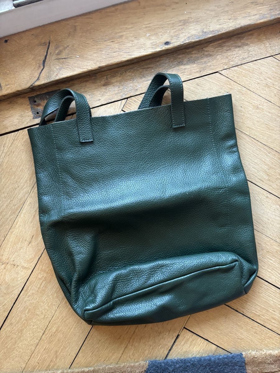 Borse da donna: Sac en cuir  – Nuovo (secondo la descrizione) da Neuchâtel venduto da mal_9tg9