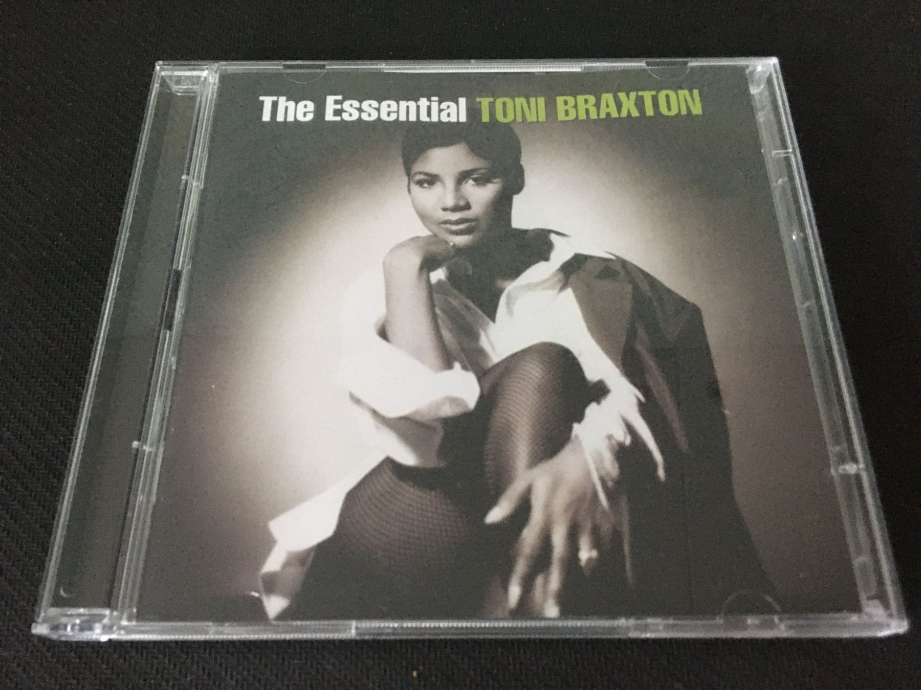 CD: Toni Braxton - The Essential -CD- 2cd – Usato da St.Gallen venduto da MedienJoe
