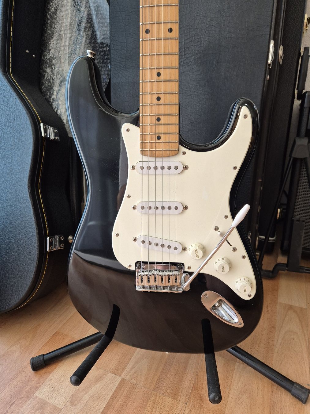 Cort Strumenti musicali: Cort E-Gitarre stratocaster Style  – Usato da Dielsdorf venduto da 7TheRockDoc9 1
