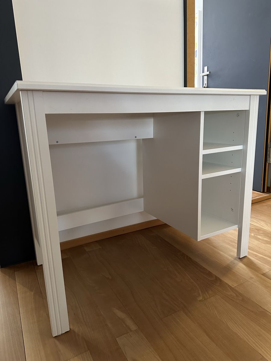 Ikea Scrivanie: Kinder-Schreibtisch – Usato da Zürich venduto da xmi_2ckv 2