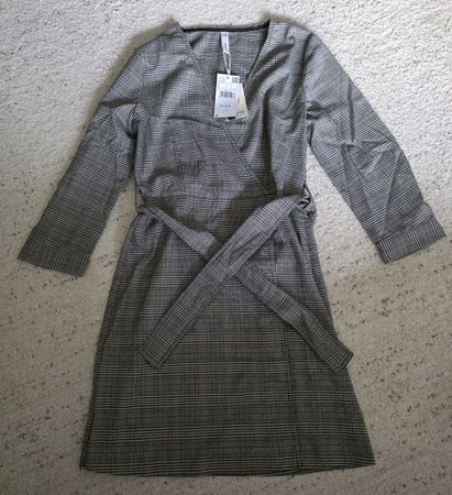 Robe Mango à carreaux taille S neuve avec étiquette