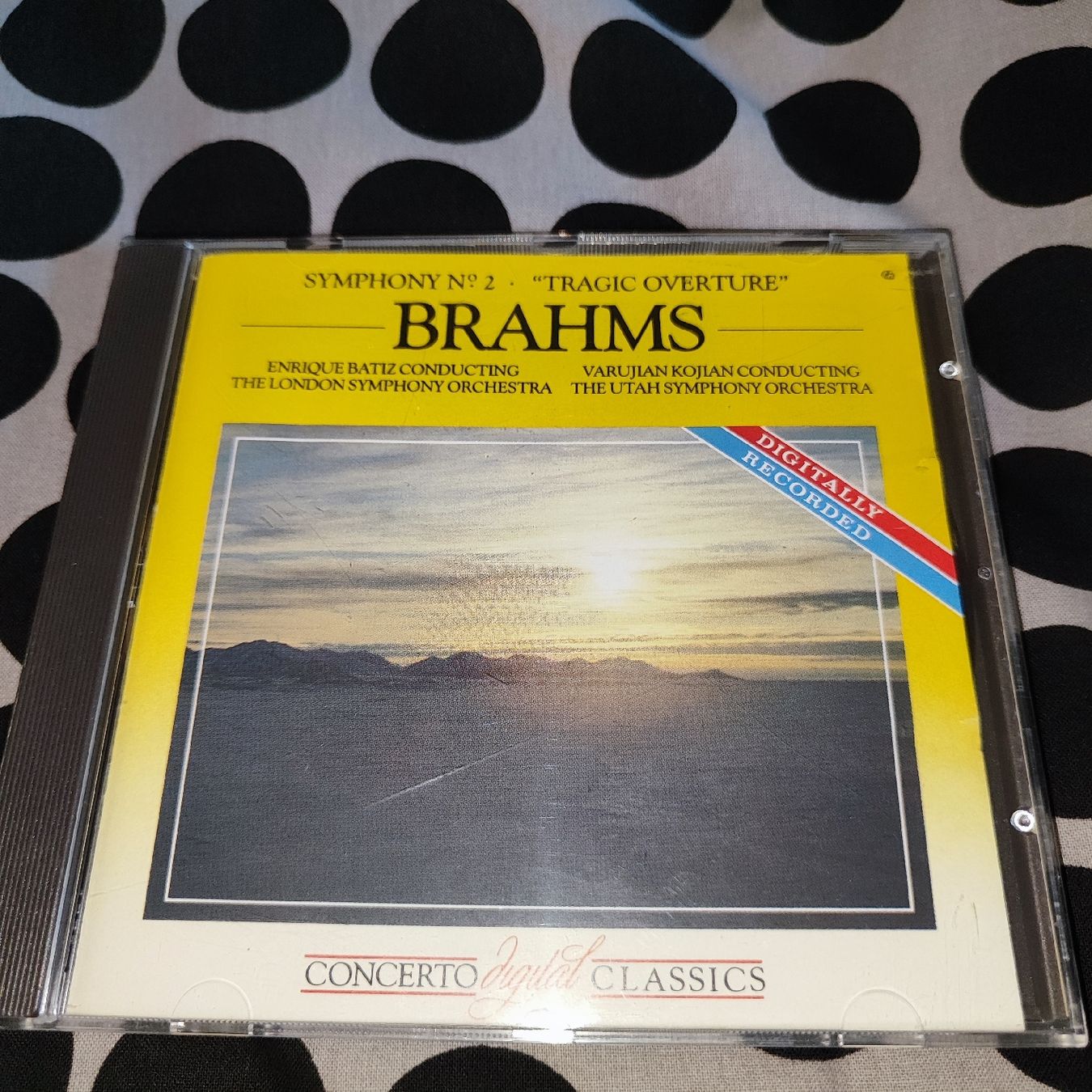CD: Brahms - Symphony No. 2 - Tragic Overture – Usato da Lamone venduto da ken_8y7h