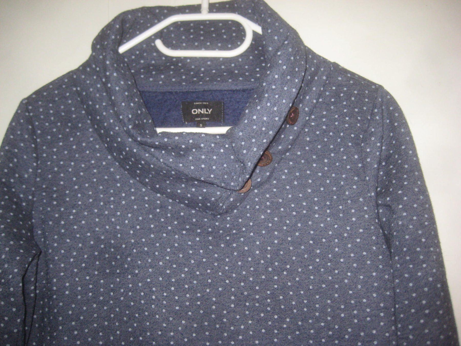 Pullover & Sweatshirts: DAMEN PULLOVER – Gebraucht aus Uster von flocke1 1