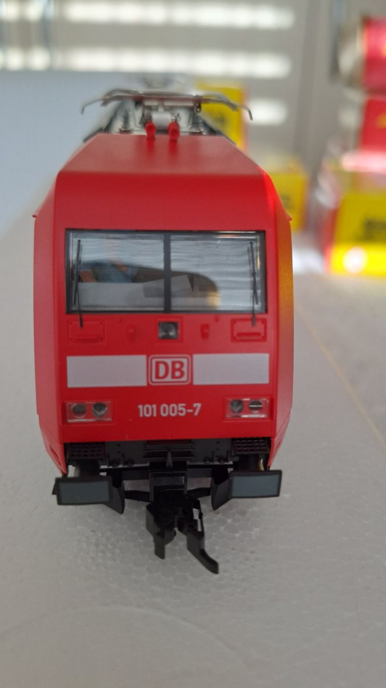 Fleischmann Modellini di ferrovie: Fleischmann 4355 DB E-Lok  "KAUFHOF" 101005-7 H0 GL – Usato da Winterthur venduto da Riebeli333 4
