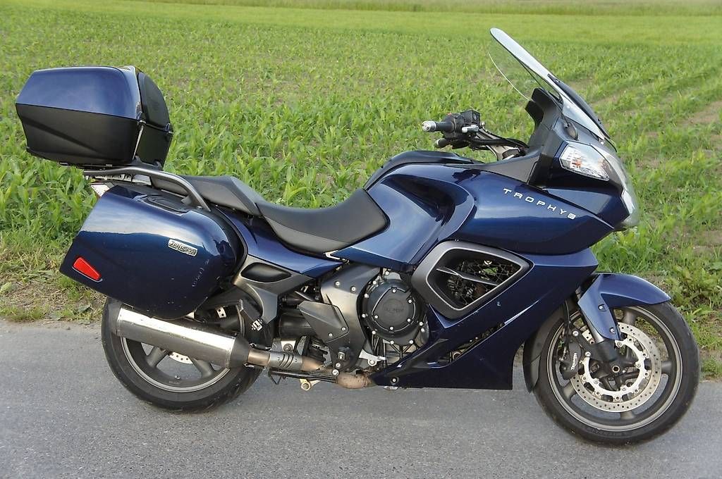 Triumph Touring: Triumph Trophy 1200 SE – Usato da Ollon VD venduto da polopan