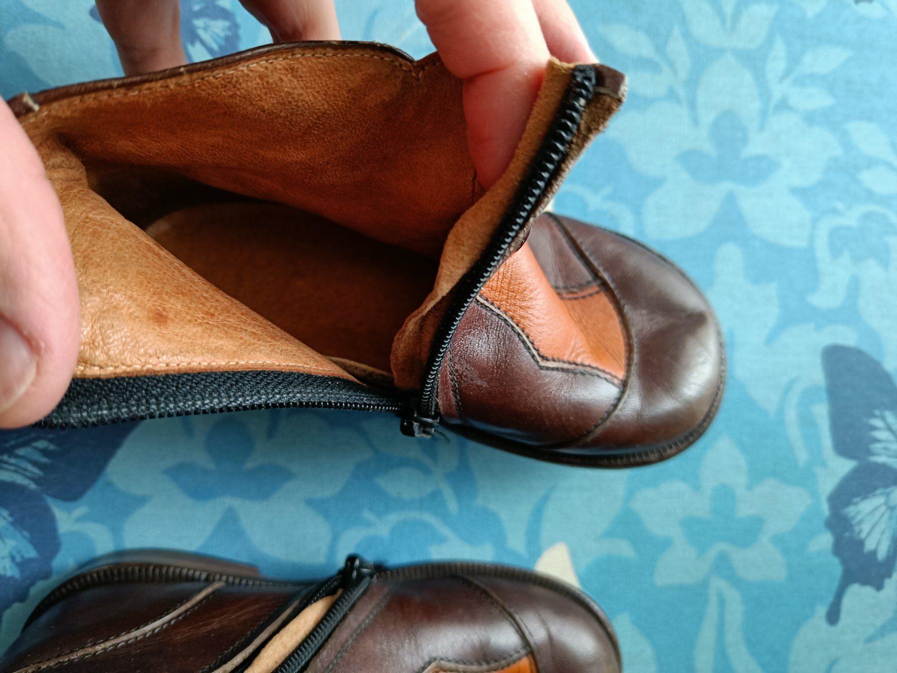 Scarpe per ragazzi: Stiefelette – Usato da Schwyz venduto da Francesca54 4