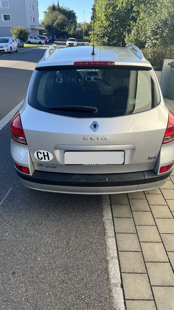 Renault Automobili: Renault Clio 1.2 16V T – Usato da Widnau venduto da flohmi84 5