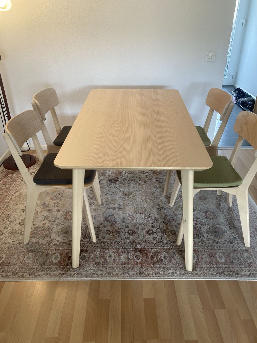 Ikea Set di tavolo e panche: İkea Esstisch mit Stühlen Lisabo – Usato da Rheinfelden venduto da zilif01