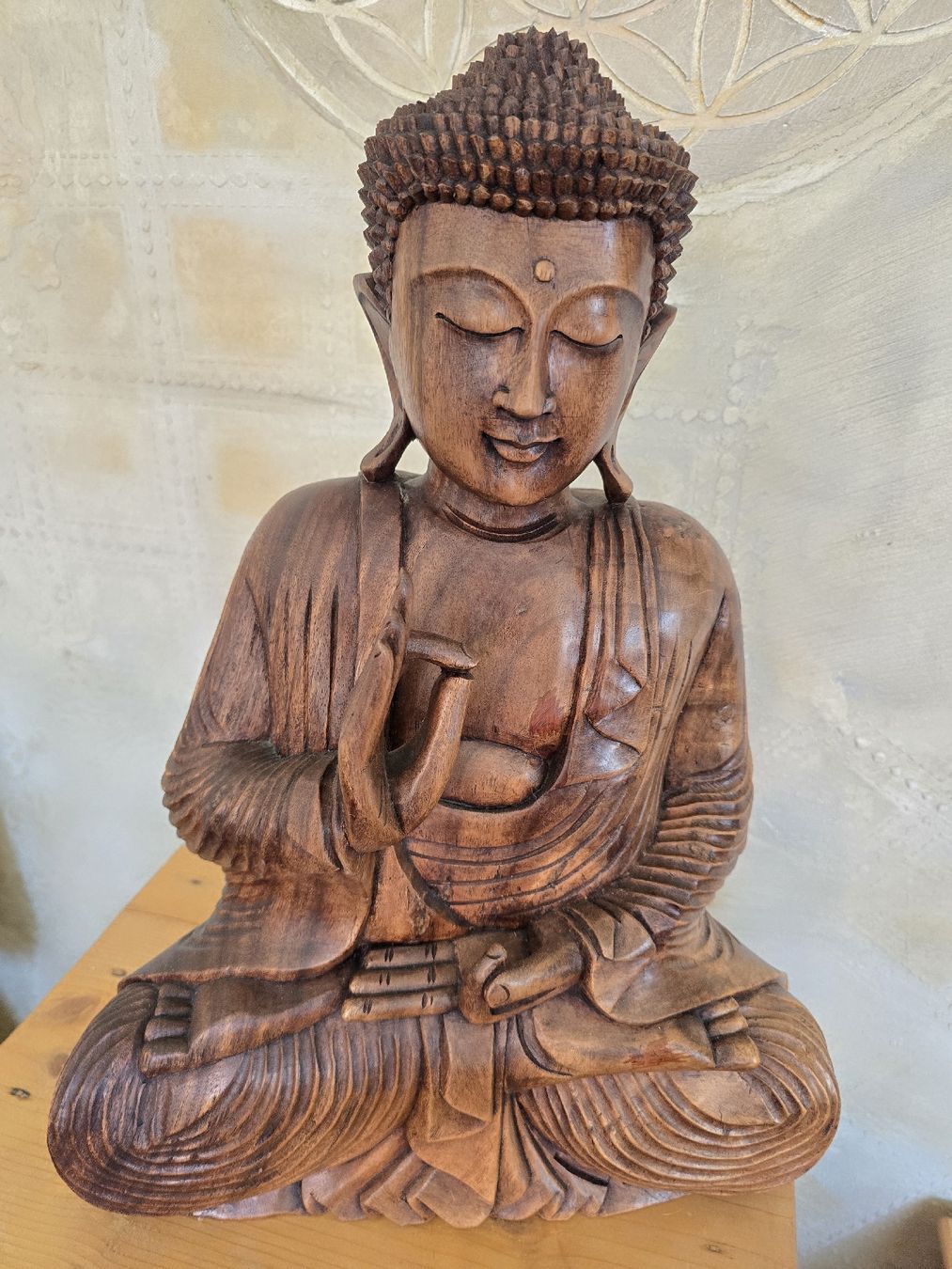 Sculture & Statue: Handgeschnitzte Buddha-Figur aus Holz, Deko-Objekt – Usato da Kestenholz venduto da _Nostalgia_ 2