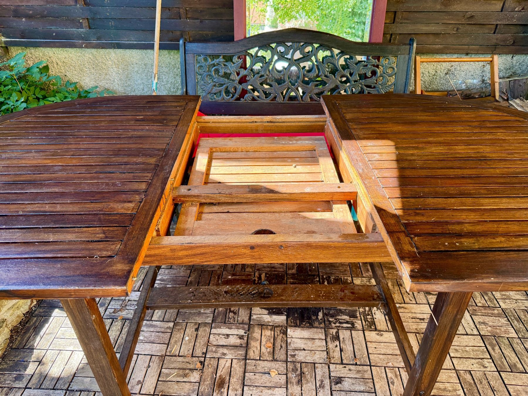 Tavoli: Table de jardin en bois avec rallonge – Usato da La Chaux-de-Fonds venduto da lolo1963 1