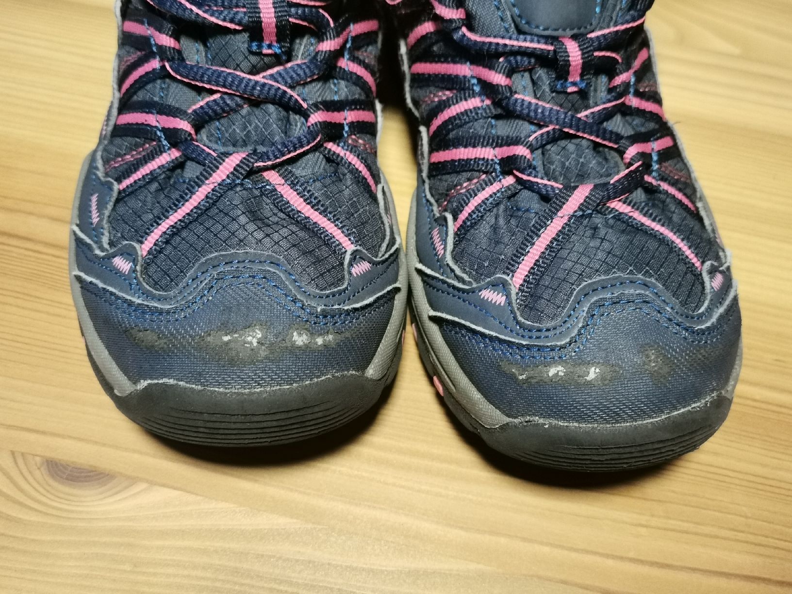 Scarpe per ragazze: Trekkingschuhe Grösse 34 – Usato da Grünenmatt venduto da ras_7ksp 3
