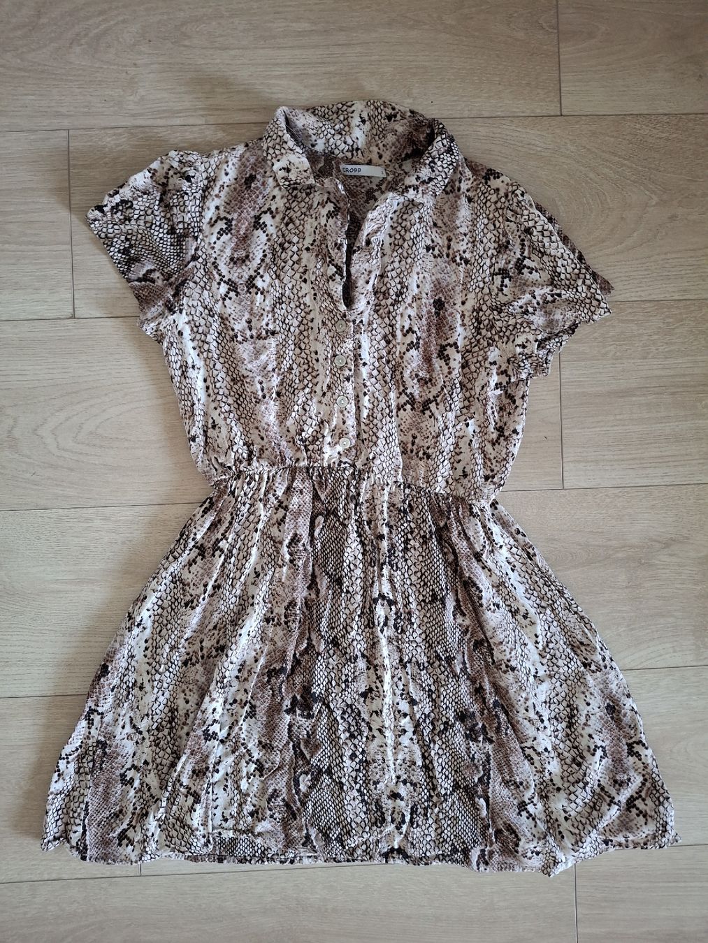 Robes: Robe serpent – D'occasion à Ecublens FR par kla_th5j 1