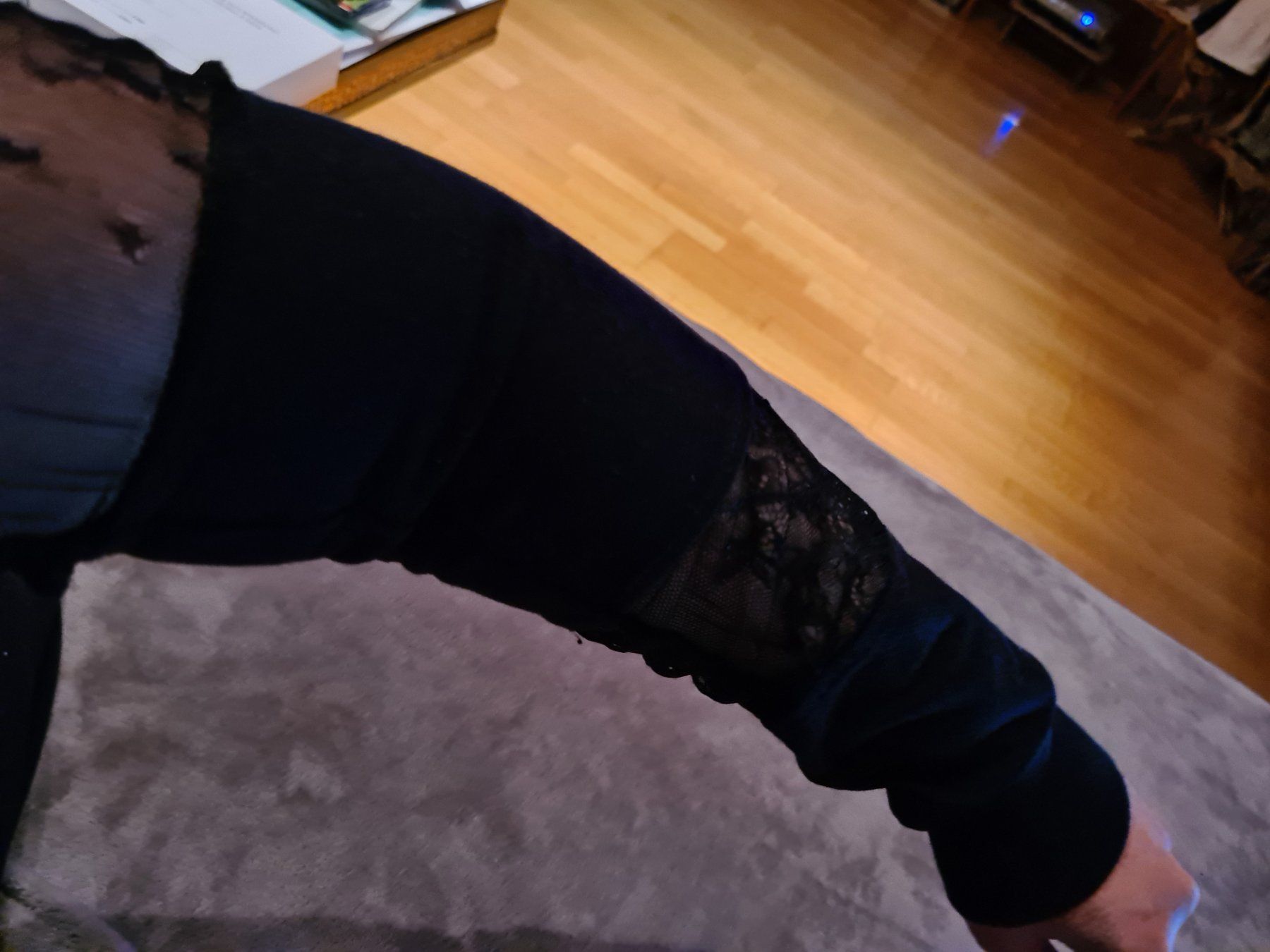Kleiderpakete: Herziges Top  pulli mit deko Ärmeln und coole Shorts gr.36 – Gebraucht aus Ferden von jemyce 5