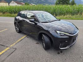 Lexus LBX Elegant