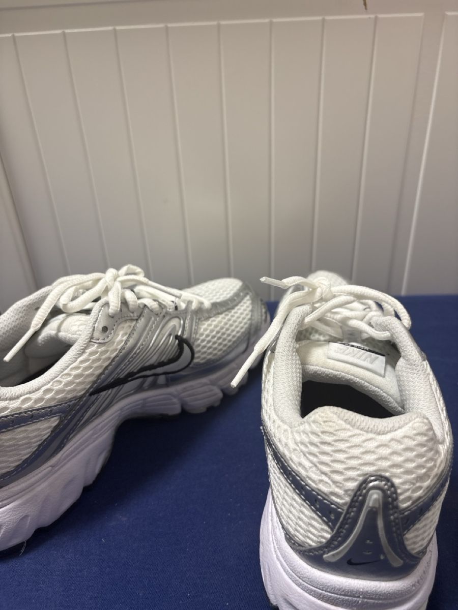 Nike Scarpe da uomo: Nike Air Pegasus  Weiss/Silber Grösse 36.5 – Nuovo (secondo la descrizione) da Zürich venduto da lin_y5r2