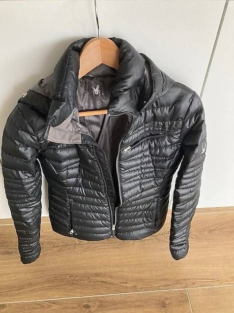 Daunenjacke Spyder schwarz (Gebraucht) in Thierachern für CHF 80