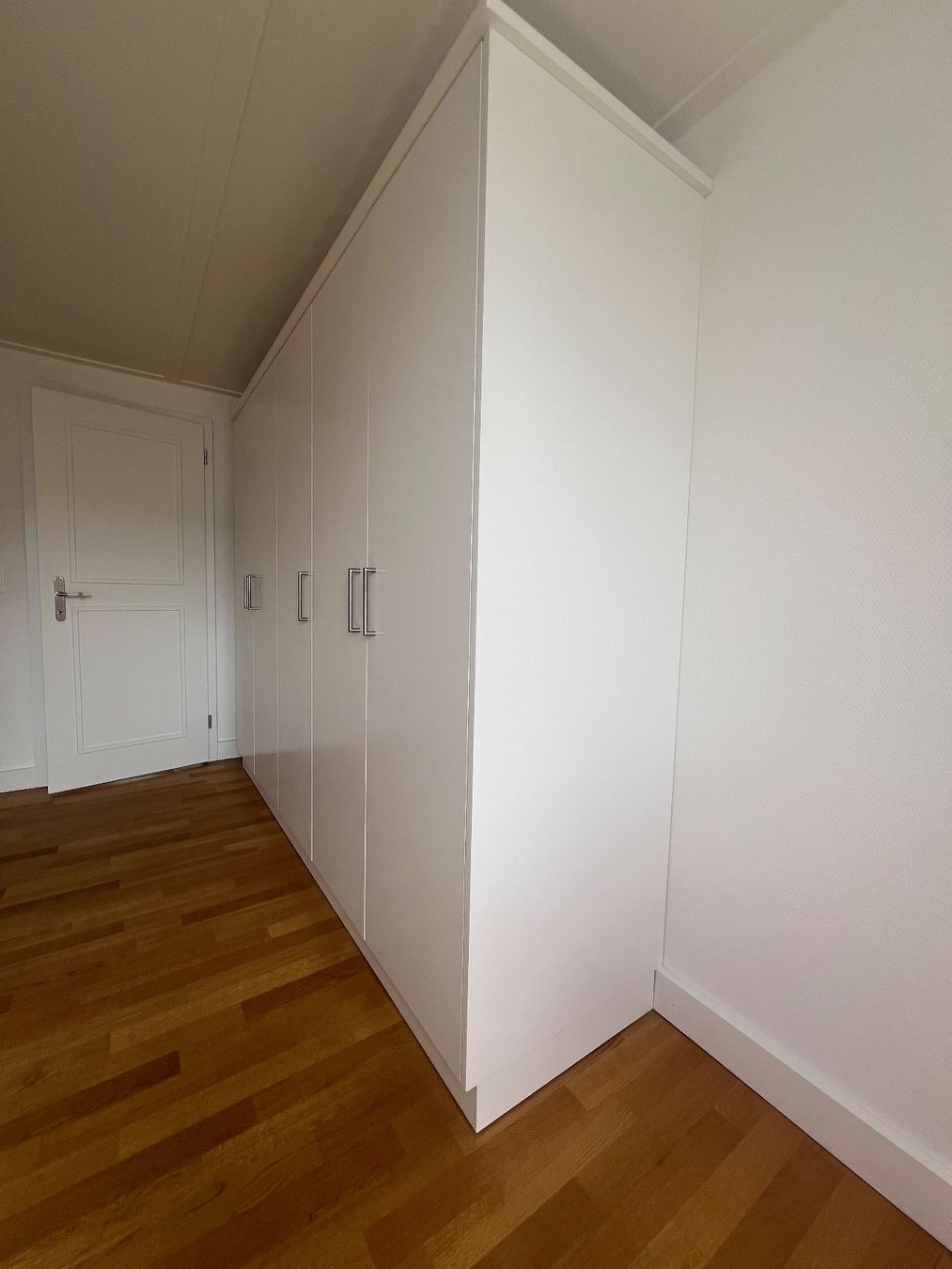 Schränke: Kleiderschrank – Gebraucht aus Oberägeri von cle_7fqt 2