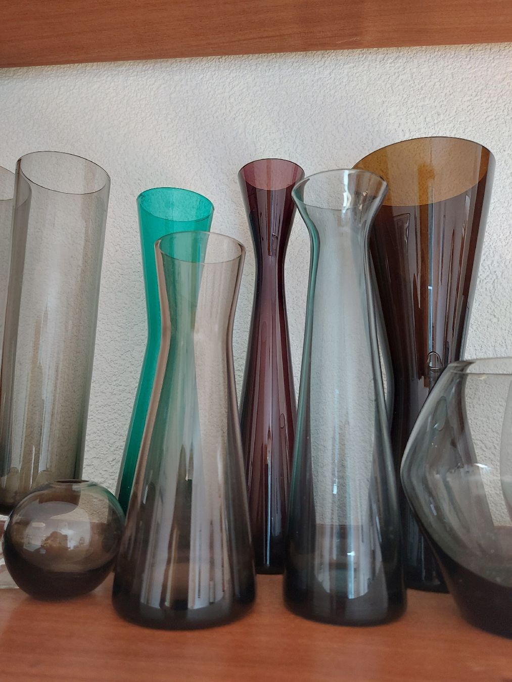 Vasi & Recipienti: 13 Vintage Vasen aus Glas – Nuovo (secondo la descrizione) da Ostermundigen venduto da son_vd9k 2