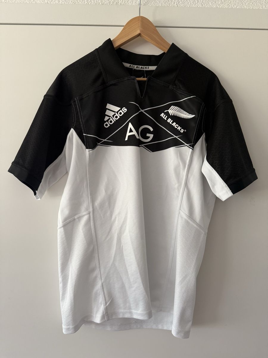 Adidas Canottiere & Pantaloni: All Blacks Neuseeland Rugby Trikot – Usato da Glattpark(Opfikon) venduto da Sonyc