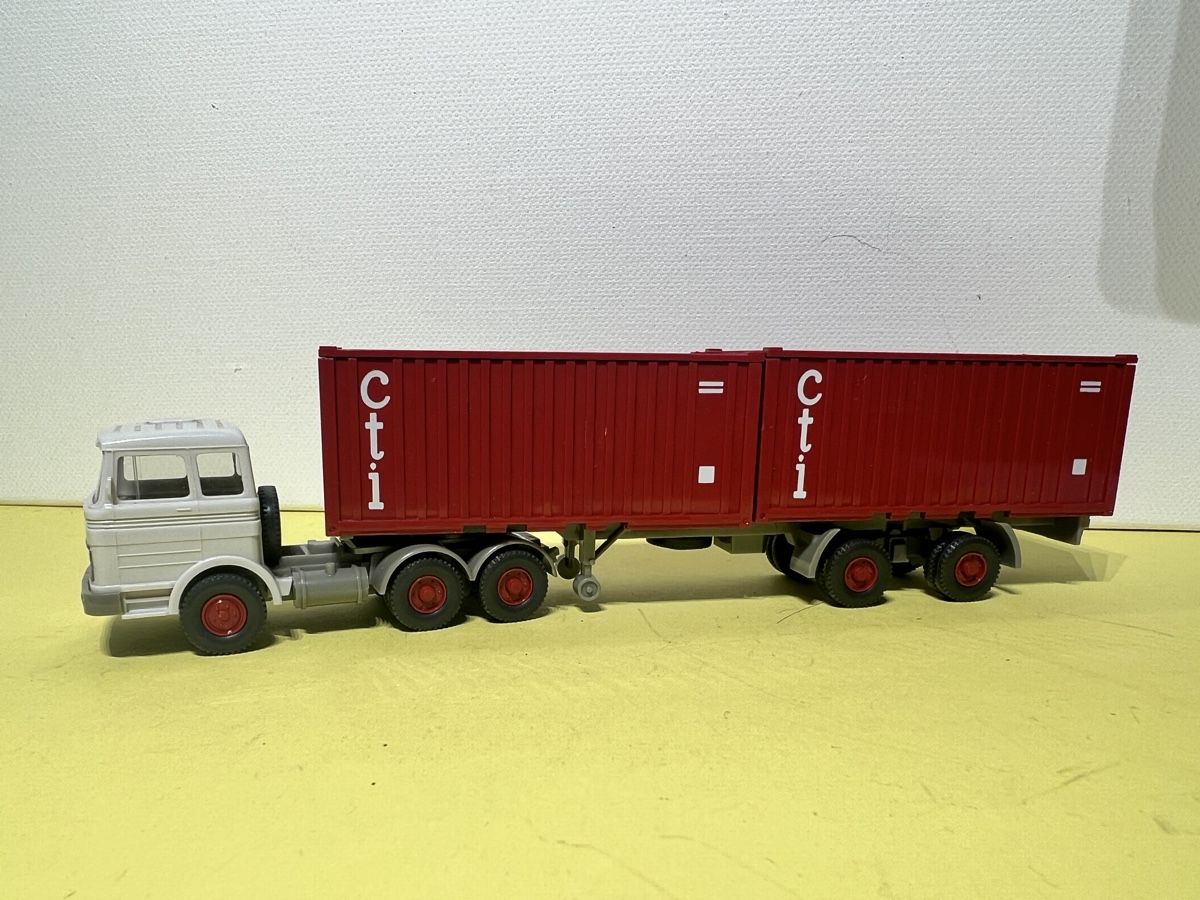 Wiking Voitures modèles: 2 x Wiking Containerlaster in 1/87 – Neuf (Voir description) à Weinfelden par Kammerflimmern 5