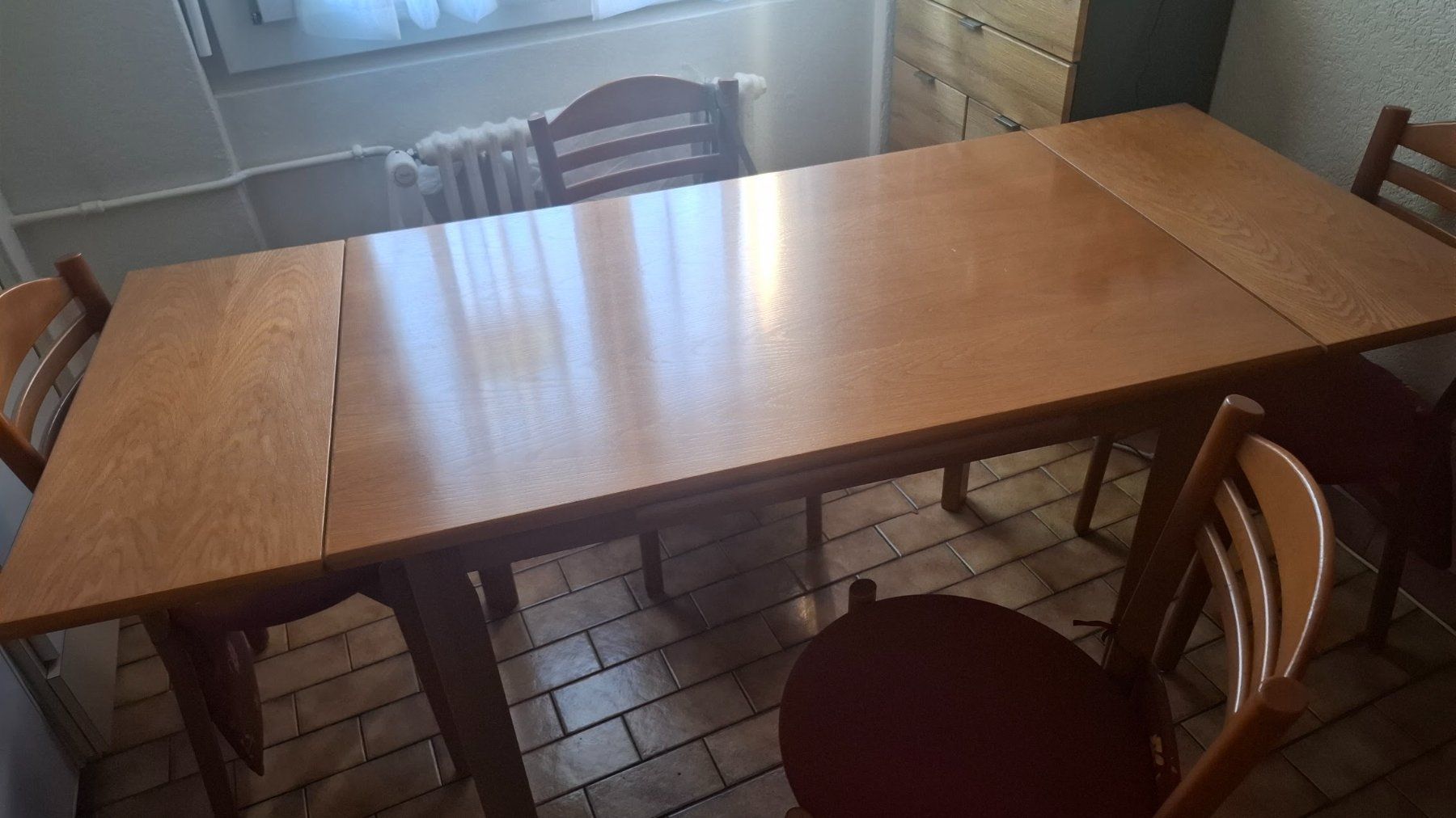 Pfister Tischset: Table avec rallonges et 4 chaises – Gebraucht aus Fribourg von Kiki020 2