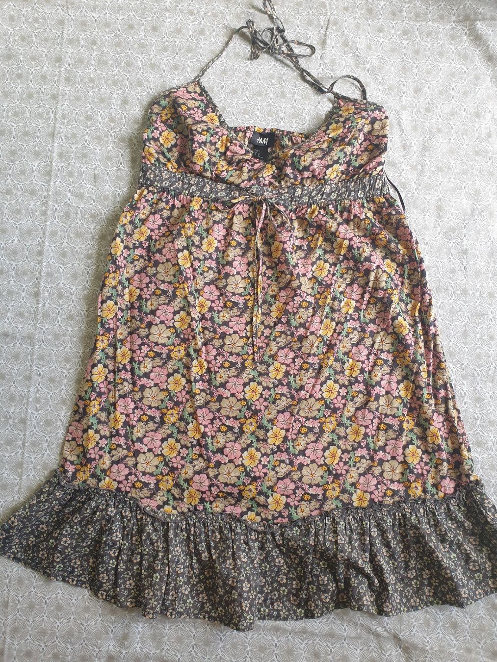 H&M Kleider: Sommerkleid Gr40 – Gebraucht aus Zürich von yoarg