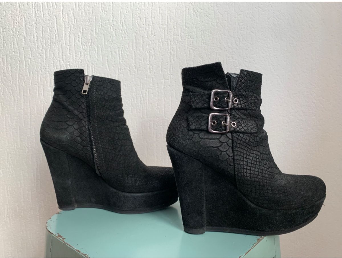 Kooples Scarpe da donna: Plateformes compensées THE KOOPLE daim serpent 🐍 38 – Usato da Lausanne venduto da Xiaoxi