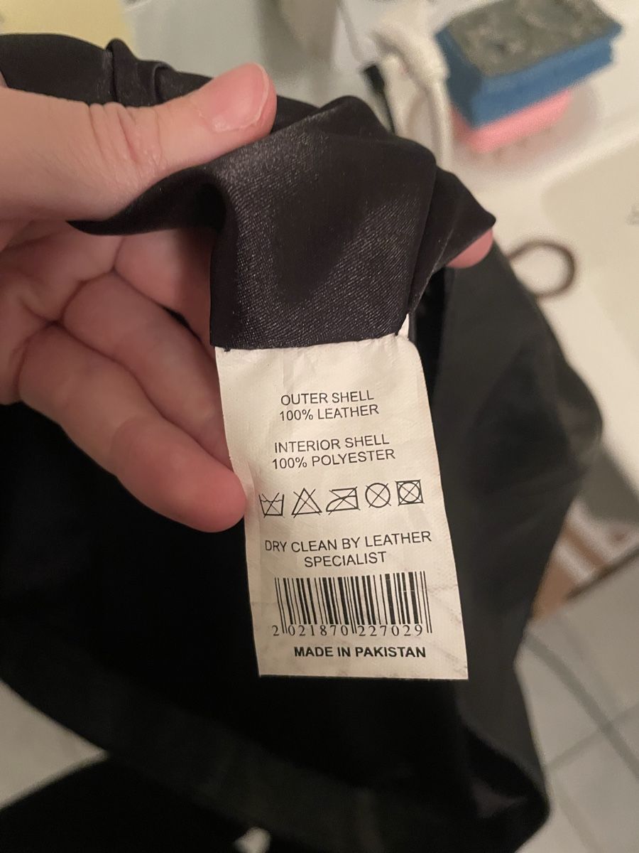 Avant Premiere Vestiti: Robe en cuir véritable Avant Première – Nuovo (secondo la descrizione) da Vuadens venduto da Nina11 3