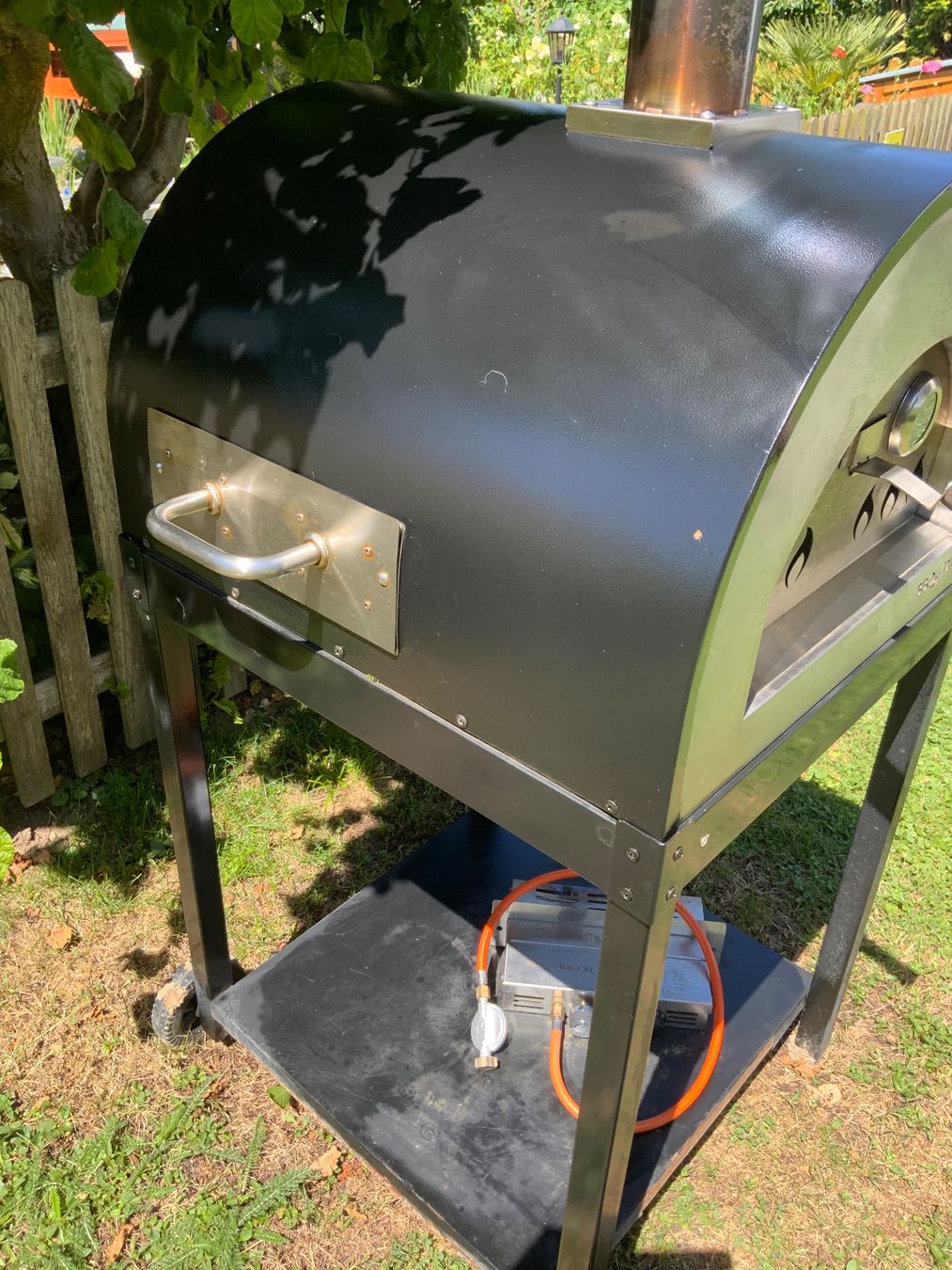 Forni per pizza: BBQ DRAGON Pizzaofen Brotofen Holz oder Gasanschluss – Usato da Thun venduto da LGBgartenbahn 5