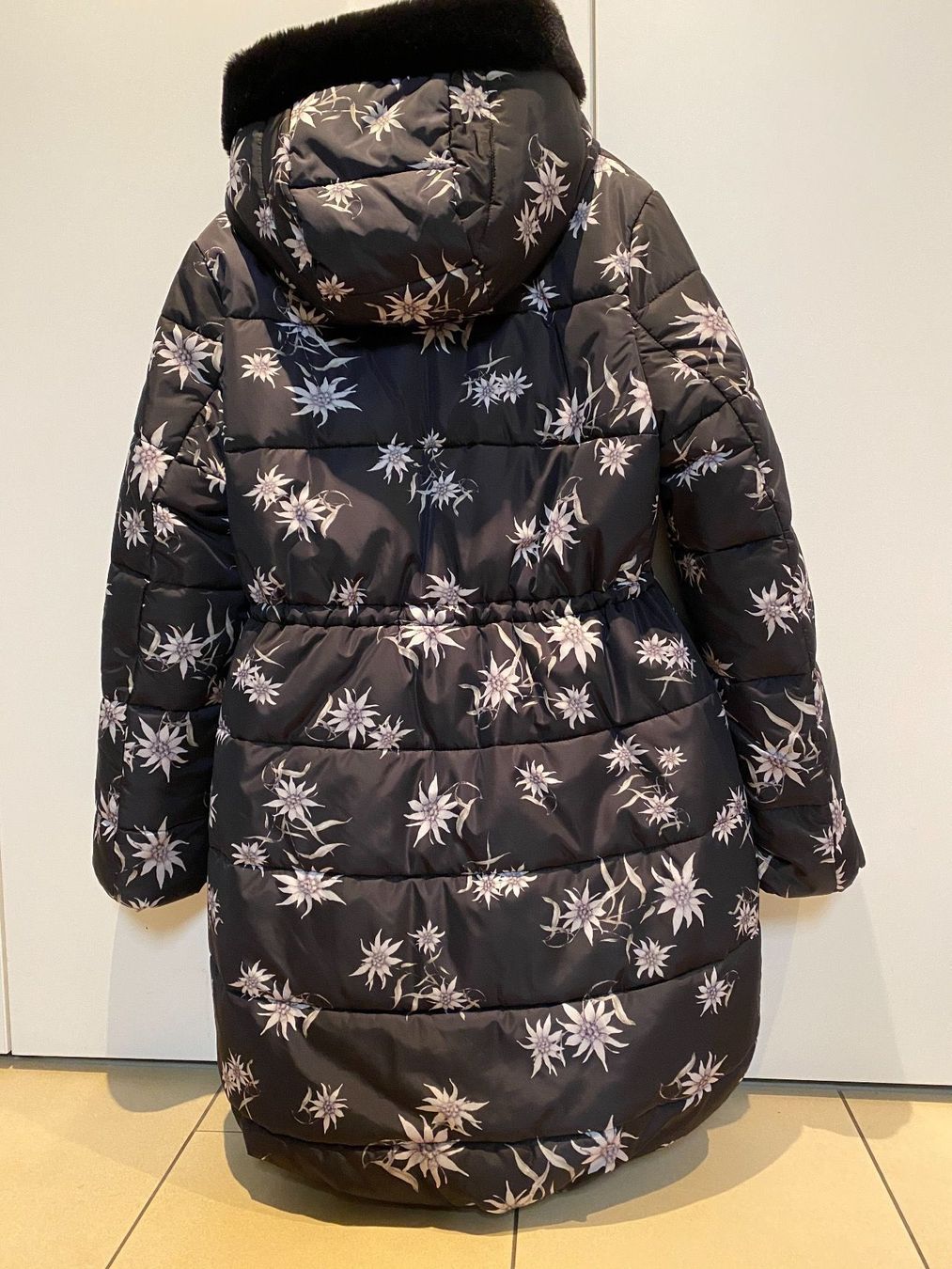 Giacche & Cappotti: Wunderschöne Winterjacke Miss – Nuovo (secondo la descrizione) da Belp venduto da Aliya 4