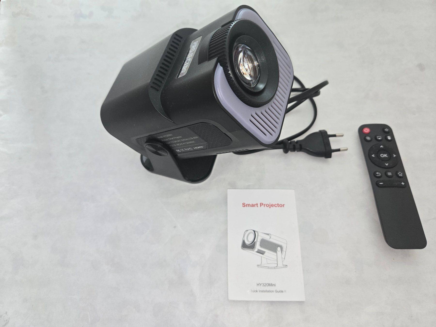 Proiettori: Mini Beamer Smart Projector HY320Mini Ultra HD – Usato da Wiler b. Seedorf venduto da Peterundpaul
