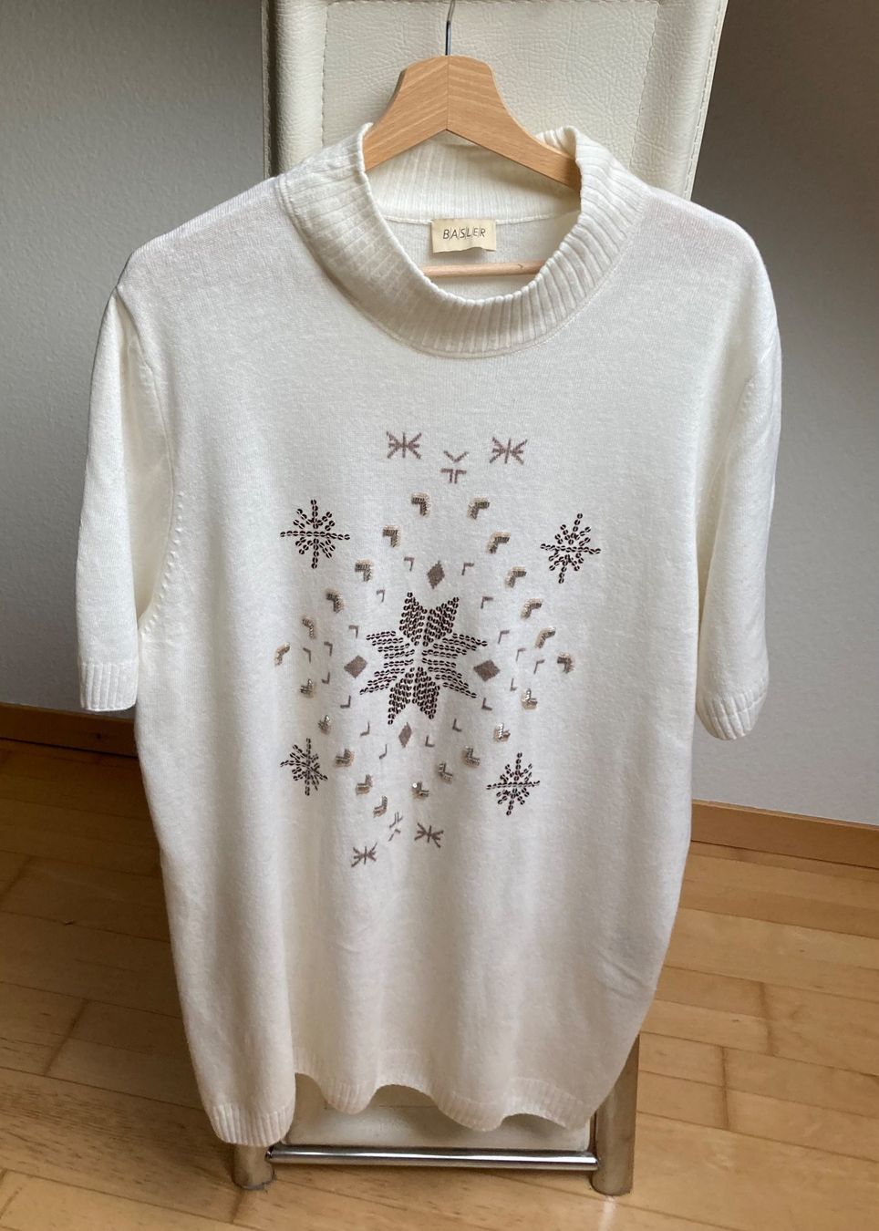 Basler Pulls & Sweat-shirts: Basler Wolle / Kaschmir Pullunder Gr.50 – D'occasion à Unterägeri par Jutka_04 4