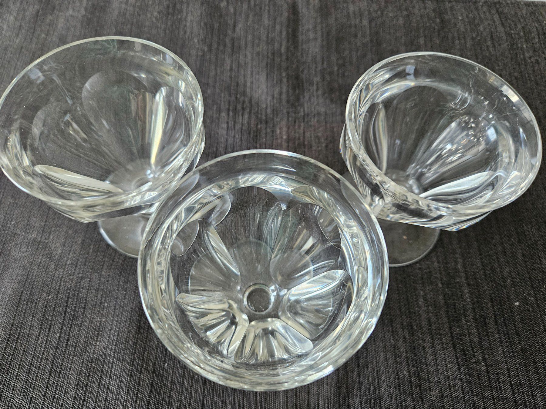 Baccarat Gläser: Baccarat Gläser  3 Stück – Gebraucht aus Oberrieden von Sun-and-Sand 3