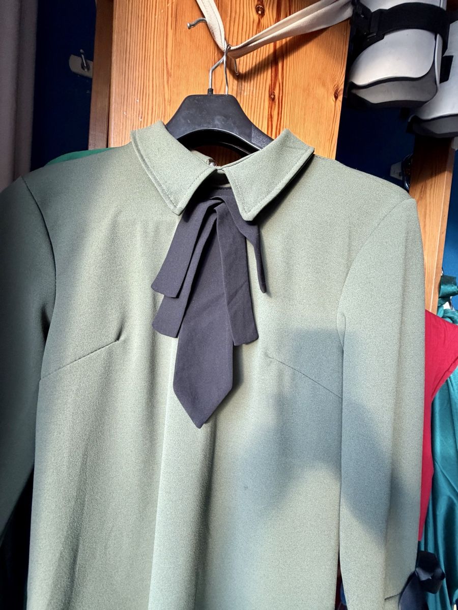 Vestiti: Robe verte avec nœud noir taille S – Nuovo (secondo la descrizione) da Carouge GE venduto da orc_88rq 9