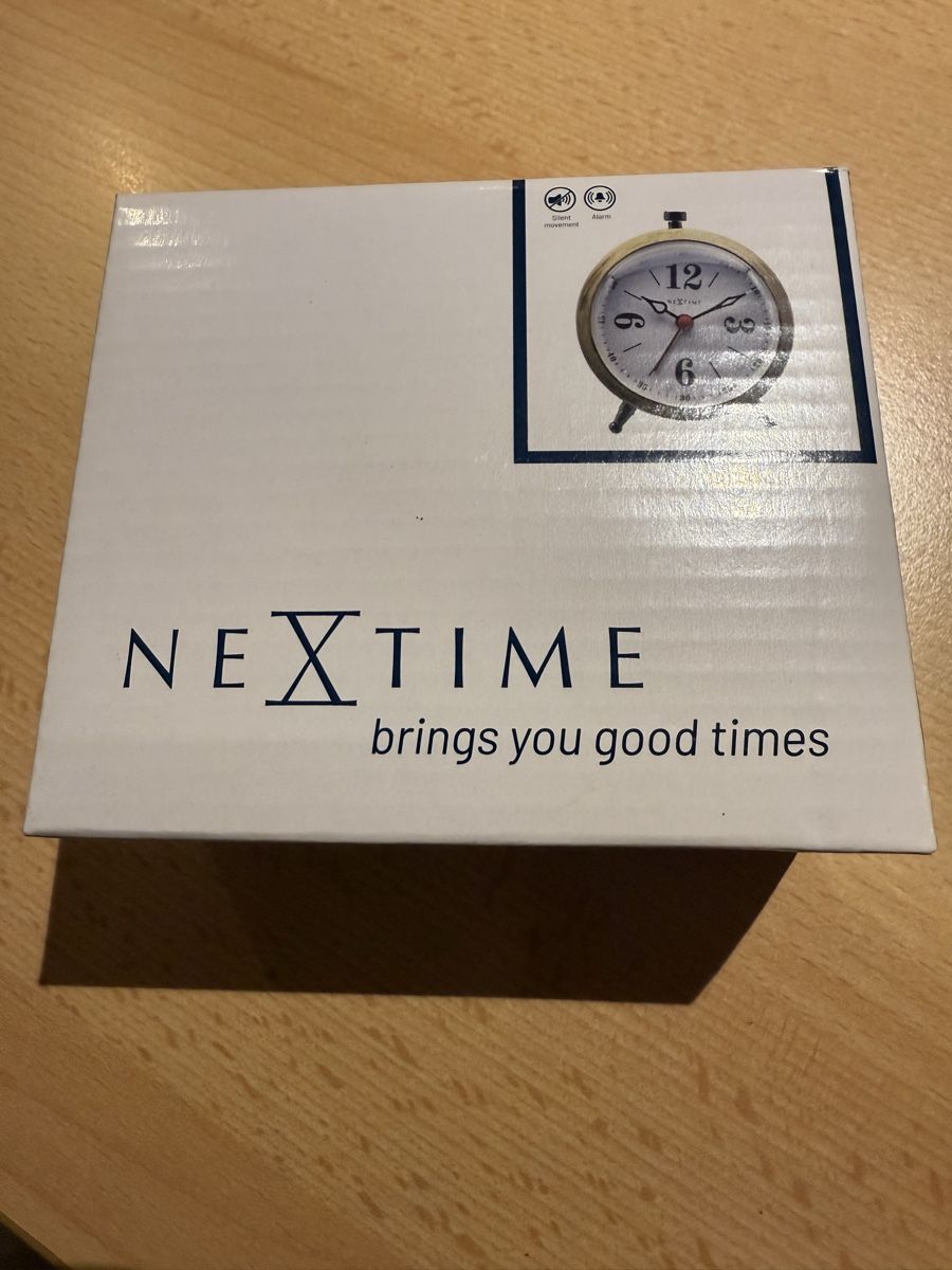 Sveglie: Nextime Wecker, Retro Design, Goldfarben, Neuwertig! – Nuovo e nell'imballaggio originale da Ennenda venduto da SamSam127
