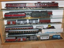 gr. Eisenbahn Anlage H0 div. Loks, Wagen, Bauteile, Elektr.!
