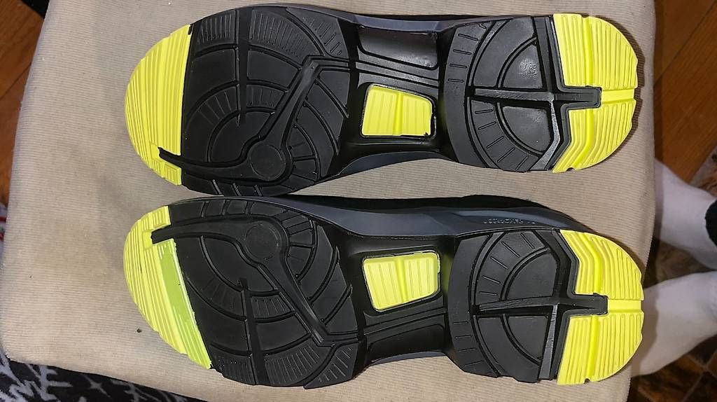 Scarpe da uomo: Uvex 1 G2 S2 SRC Arbeitsschuhe Gr. 46 – Usato da Aarau venduto da fij_wn2r 2